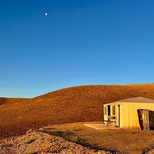 Camp Cameleon Luxury tent